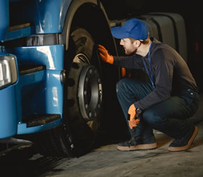 Sistema de Freio e Direção Sistema de Freio e Direção